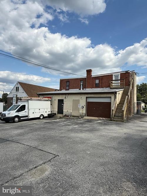 2365-2357 Macdade Blvd, HOLMES, PA, 19043-1330 | Card Image