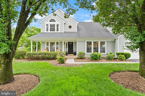 4517 Waverly Crossing Ln, CHANTILLY, VA, 20151-2212 | Card Image