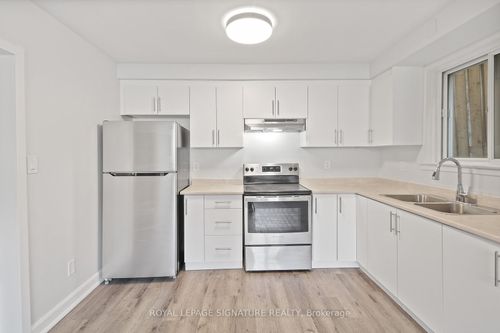 1-46 Albert Ave, Etobicoke, ON, M8V2L7 | Card Image