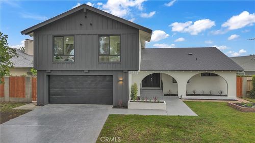 2525 N Pacific Ave, Santa Ana, CA, 92706-1438 | Card Image