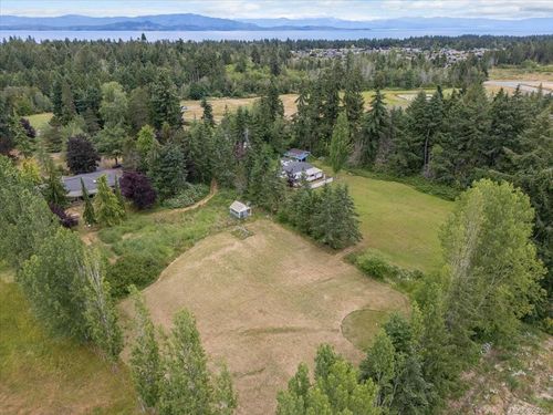 880 Garden Rd E, Qualicum Beach, BC, V9K1N2 | Card Image