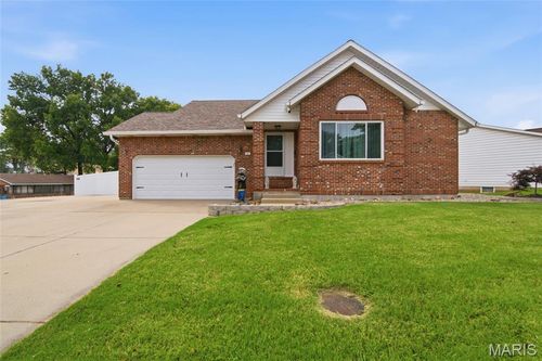 403 E Locust St, Columbia, IL, 62236-2020 | Card Image