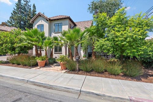 900 Roble Ave, Menlo Park, CA, 94025-4910 | Card Image