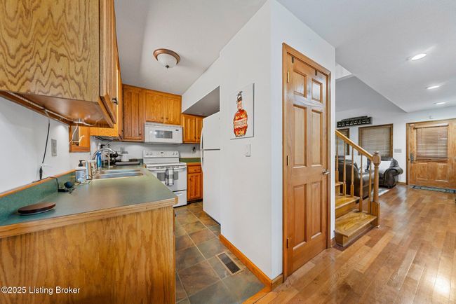171 Cedar Point Rd, House other with 2 bedrooms, 2 bathrooms and null parking in Bee Spring KY | Image 12
