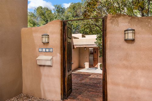 b-207 W Cordova Rd, Santa Fe, NM, 87505-1807 | Card Image