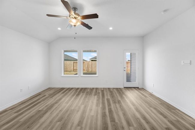 5660 Woodduck, House other with 4 bedrooms, 3 bathrooms and 2 parking in Orange TX | Image 9