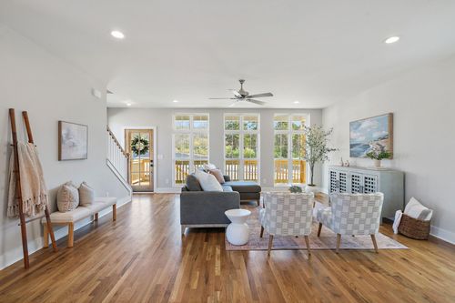 803 Arbor Trace Cir, Nashville, TN, 37207-2602 | Card Image