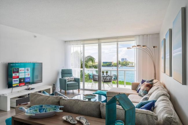 APT-401 - 17050 N Bay Rd, Condo with 2 bedrooms, 2 bathrooms and null parking in Sunny Isles Beach FL | Image 12