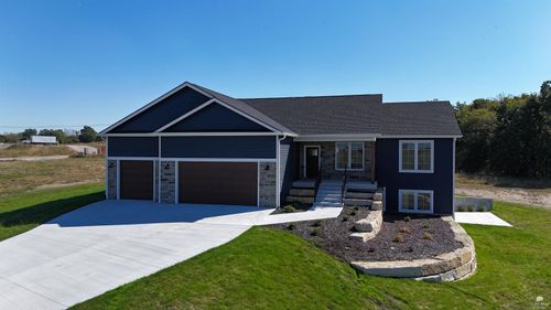 14226 Prairie Ridge Dr, Wamego, KS, 66547 | Card Image