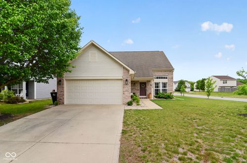 7608 Pipestone Dr, Indianapolis, IN, 46217-9220 | Card Image