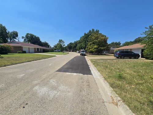 1206 Duane St, Benbrook, TX, 76126-3609 | Card Image