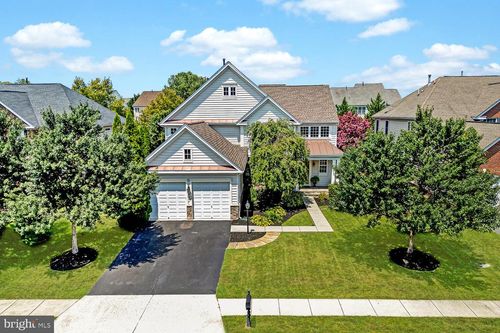 42850 Conquest Cir, BRAMBLETON, VA, 20148-7221 | Card Image