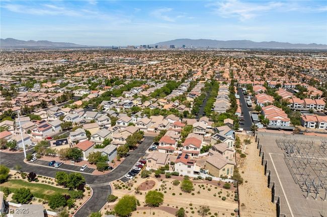 10276 Cherry Brook St, House other with 3 bedrooms, 3 bathrooms and null parking in Las Vegas NV | Image 26