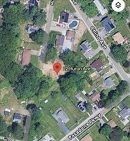 22 Huron Ave, Worcester, MA, 01605-1654 | Card Image