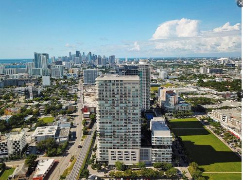 m0906-3451 Ne 1st Ave, Miami, FL, 33137-3984 | Card Image