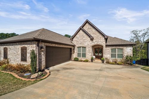 3 Ridgeview Ln, Maumelle, AR, 72113-5005 | Card Image