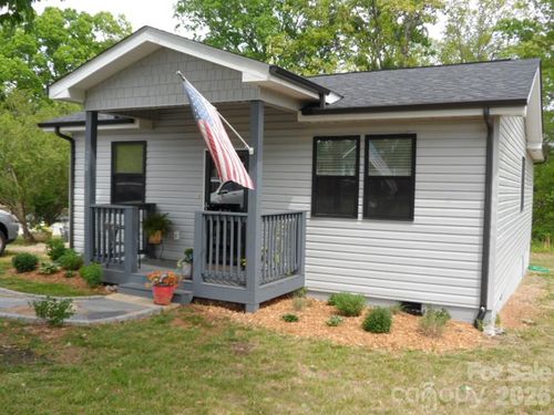 244 Holly St, Hudson, NC, 28638-2462 | Card Image