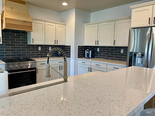 55 N Caracaras Way, House other with 3 bedrooms, 3 bathrooms and 2 parking in Eagle ID | Image 9