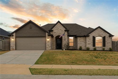 701 Tiger Eye Ave, Lowell, AR, 72745-5010 | Card Image