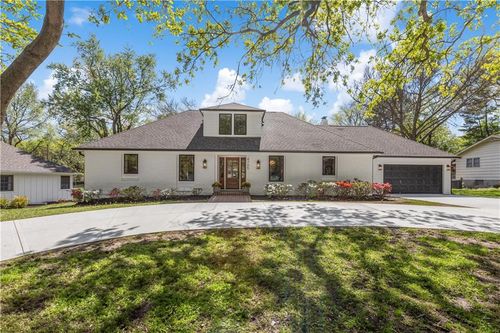 4705 W 81st St, Prairie Village, KS, 66208-5029 | Card Image