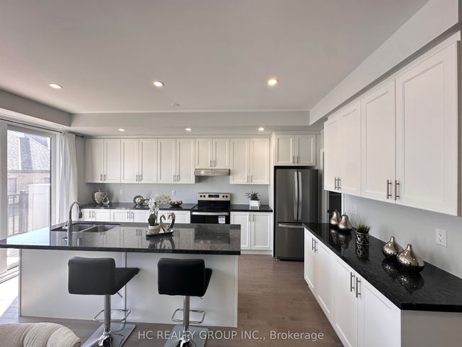 13 Guardhouse Cres, House attached with 4 bedrooms, 4 bathrooms and null parking in Markham ON | Image 7