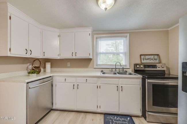 kitchen | Image 11