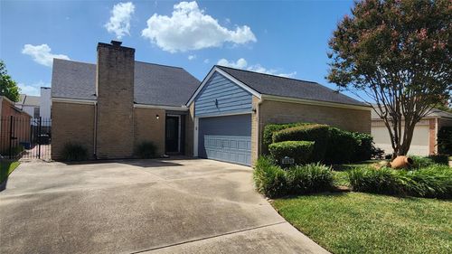 2230 Ashford Hollow Ln, Houston, TX, 77077-5814 | Card Image