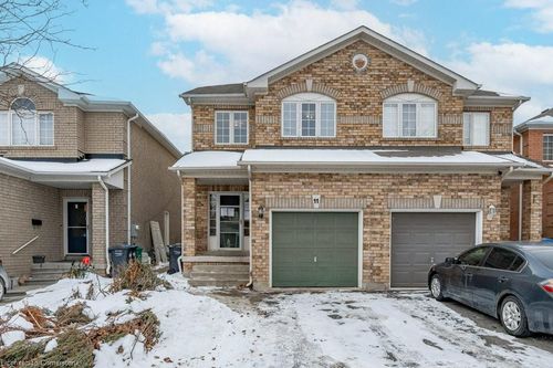 11 Baha Cres, Brampton, ON, L7A2J2 | Card Image