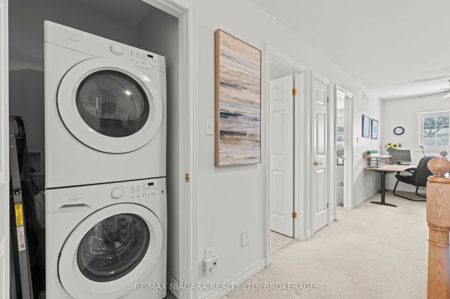 1069 Beach Blvd, House attached with 2 bedrooms, 4 bathrooms and 2 parking in Hamilton ON | Image 20
