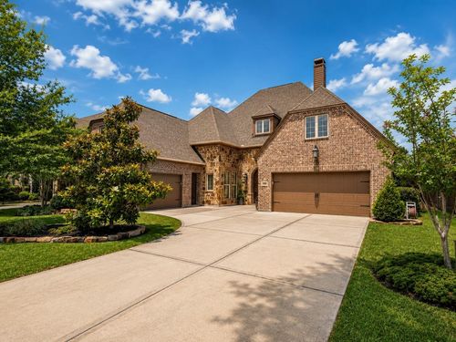 105 Golden Bush Pl, Montgomery, TX, 77316-1535 | Card Image