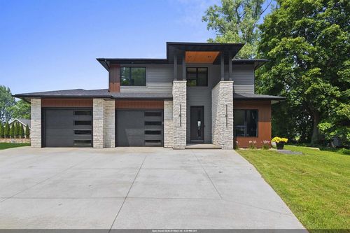 2257 E Shore Drive, GREEN BAY, WI, 54302 | Card Image