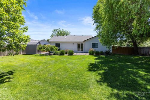 3907 N Abbott St, Caldwell, ID, 83607-5011 | Card Image