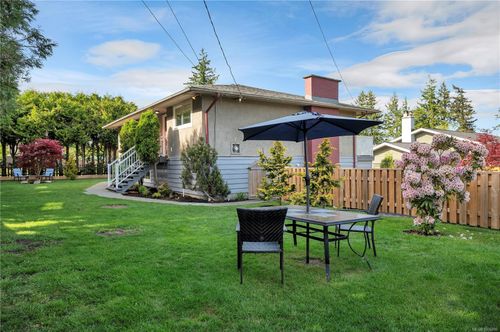 87 Ocean View Rd, Campbell River, BC, V9W1W9 | Card Image