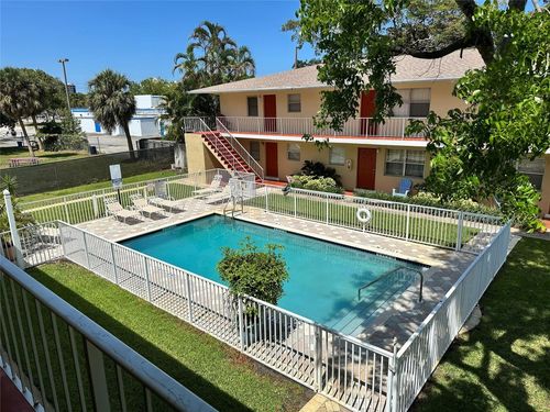 b7-305 Ne 16th St, Fort Lauderdale, FL, 33304-1051 | Card Image