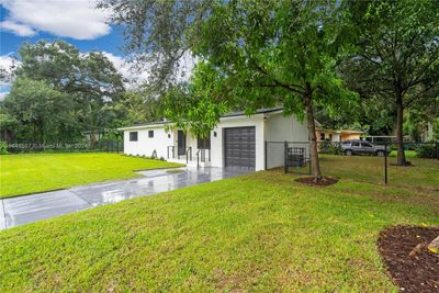 16428 Ne 7th Ave, House other with 3 bedrooms, 2 bathrooms and null parking in Miami FL | Image 3