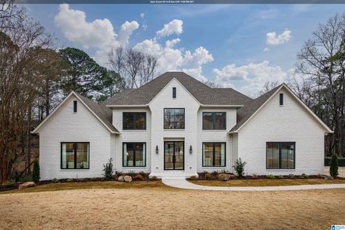 2105 Longleaf Cir, VESTAVIA HILLS, AL, 35216-3008 | Card Image
