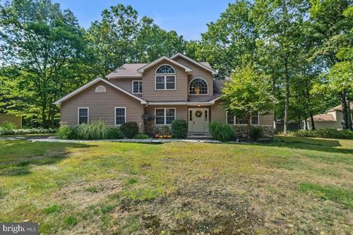 604 Bombur Ln, Tamiment, PA, 18371-9409 | Card Image