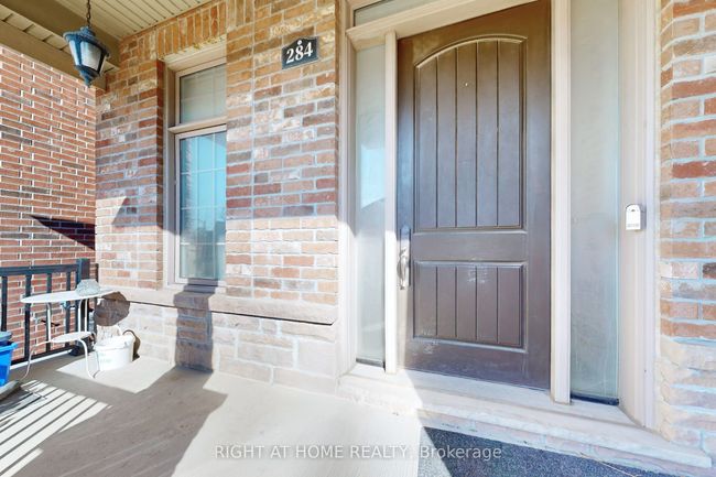 284 Angus Glen Blvd, House other with 4 bedrooms, 3 bathrooms and 1 parking in Markham ON | Image 4