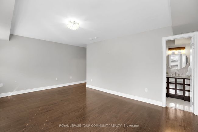 15 Hiawatha Crt, House attached with 3 bedrooms, 4 bathrooms and 1 parking in Vaughan ON | Image 23