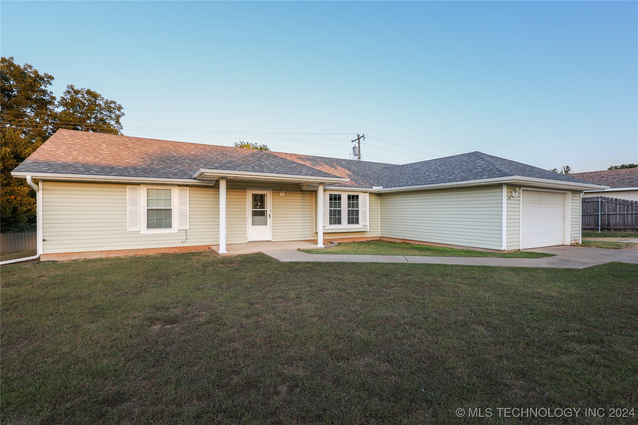 Evergreen Dr, Davis, OK 73030