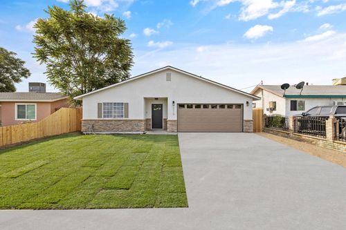 2113 Garvey Ave, Corcoran, CA, 93212-1621 | Card Image