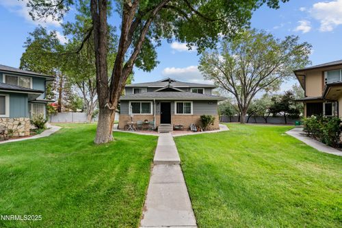 3-684 Oakwood Dr, Sparks, NV, 89431-9207 | Card Image