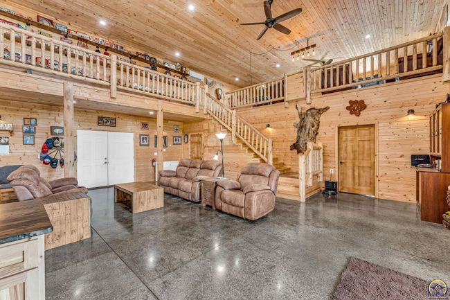 14426 110 Th St, House other with 5 bedrooms, 3 bathrooms and null parking in Oskaloosa KS | Image 9