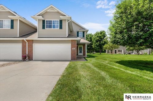 17517 Franklin Plz, Omaha, NE, 68118-3318 | Card Image