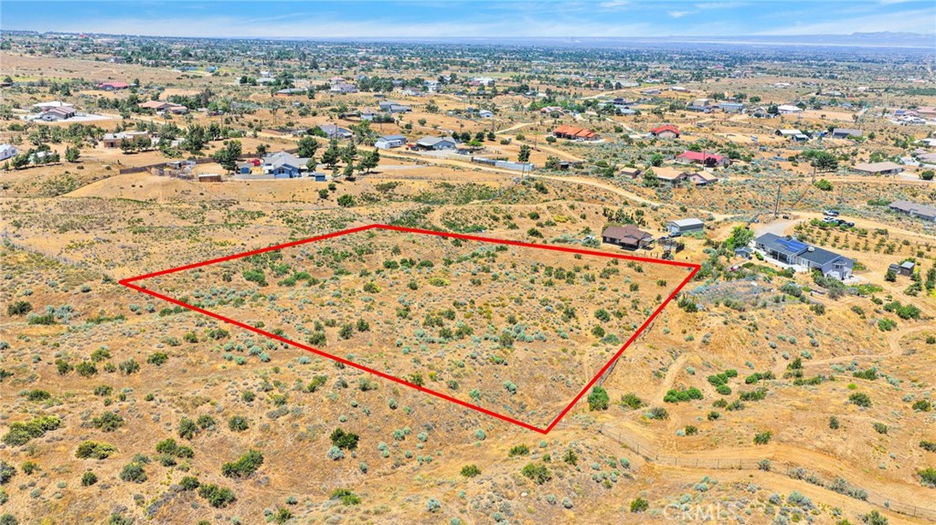 Land in Phelan