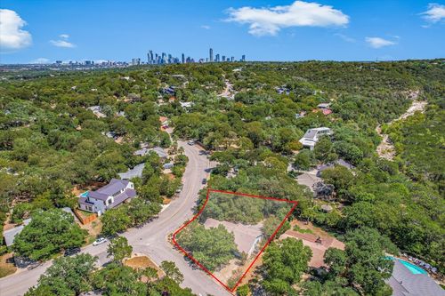 2801 Horseshoe Bend Cv, Austin, TX, 78704-4531 | Card Image