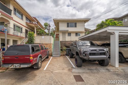 a-4138 Keaka Dr, Honolulu, HI, 96818-1105 | Card Image