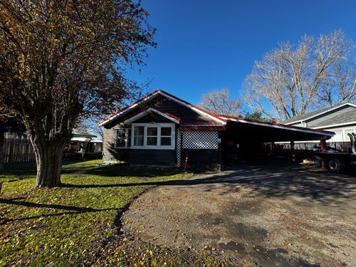 1752 Arthur St, Klamath Falls, OR, 97603-4616 | Card Image