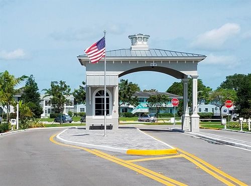 355-355 Oakridge T, Deerfield Beach, FL, 33442-1949 | Card Image