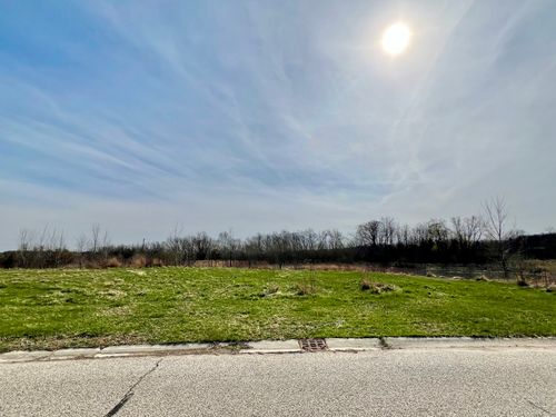 10665 Red Leaf Cir, Village Of Lakewood, IL, 60014-4852 | Card Image